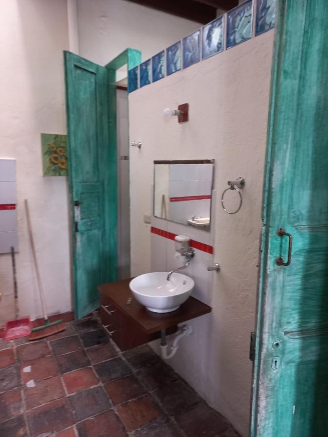 Mochileros Viajeros Hostel Bogota Bagian luar foto